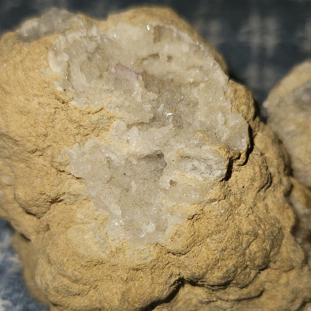 3 Geode rocks - Picture 5 of 8